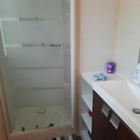 Mobile-Home Hyeres Var Climatise Dans Camping Avec Piscine Jusqu'A 6 Personnes Buitenkant foto